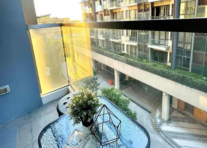Lovely Unit With Free Wi-fi & Netflix I Across Naia T3 Airport * マニラ市