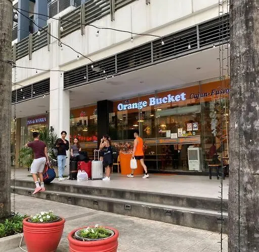 Lovely Unit With Free Wi-fi & Netflix I Across Naia T3 Airport アパート マニラ市