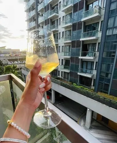 アパート Lovely Unit With Free Wi-fi & Netflix I Across Naia T3 Airport マニラ市