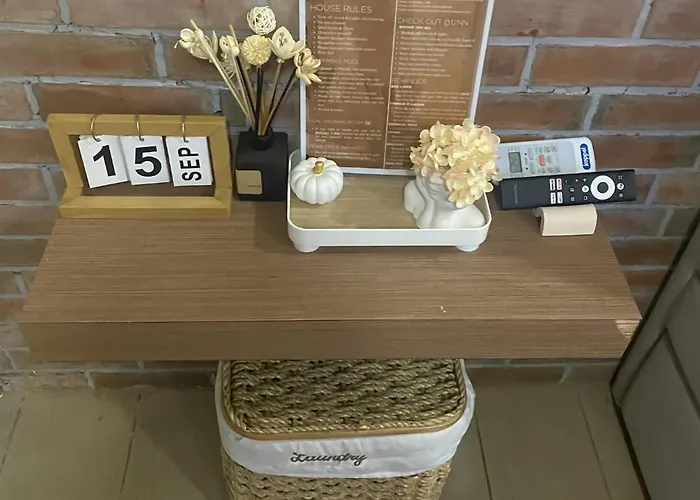Lovely Unit With Free Wi-fi & Netflix I Across Naia T3 Airport アパート *
