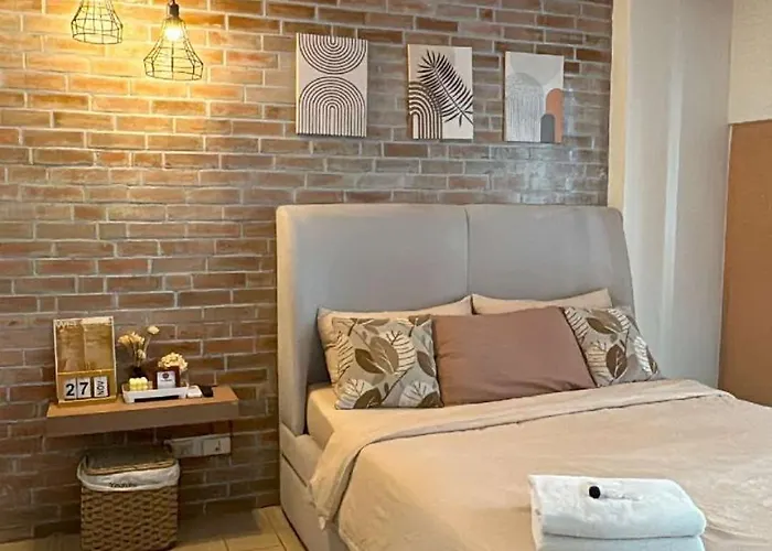 Lovely Unit With Free Wi-fi & Netflix I Across Naia T3 Airport アパート マニラ市